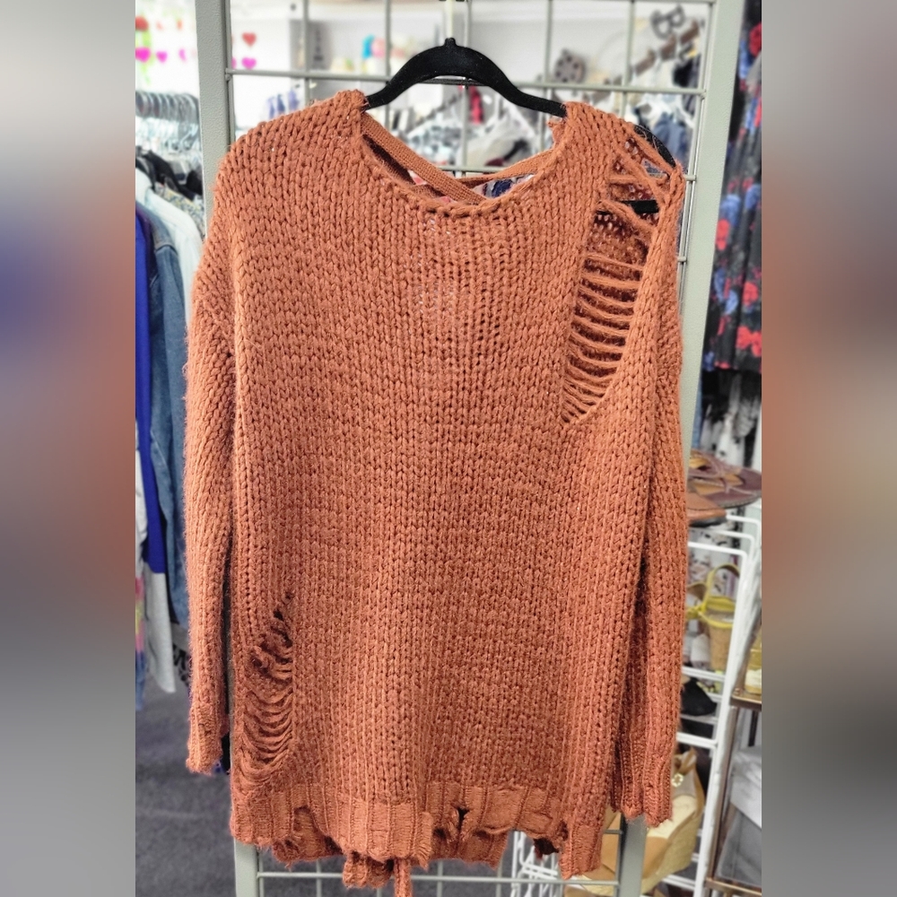 Hot & Delicious Distressed Sweater. Oversized S/M Rust